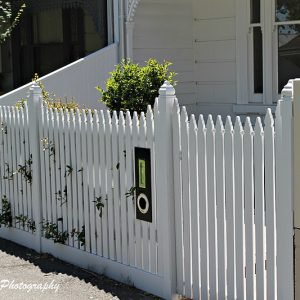 PICKET FENCE 25