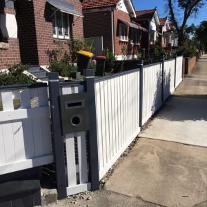 PICKET FENCE 3