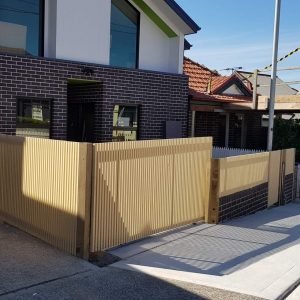 PICKET FENCE 9