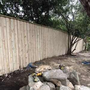 TIMBER PALING FENCE 10