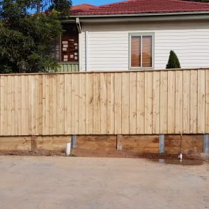 TIMBER PALING FENCE 27