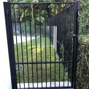 TUBULAR FENCE 16